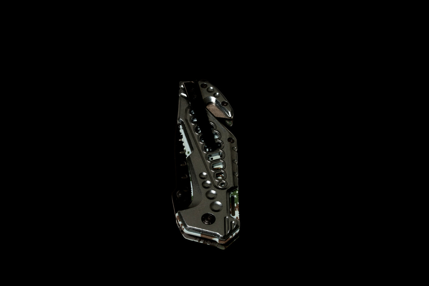 Blackout Tanto